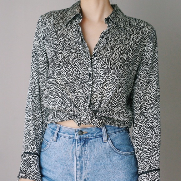 Vintage Tops - Vintage 100% Silk Black White Print Blouse